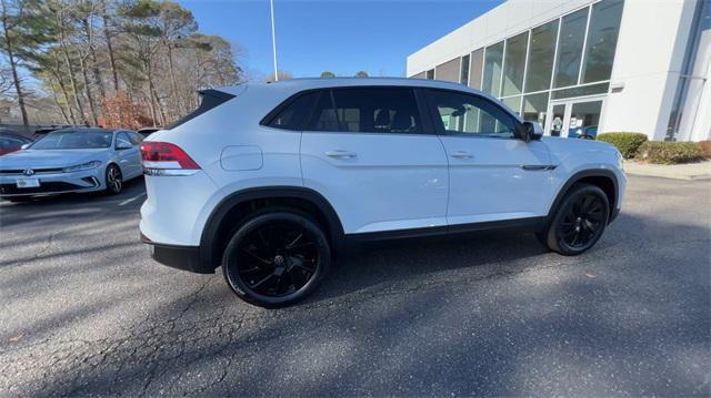 new 2025 Volkswagen Atlas Cross Sport car, priced at $41,642