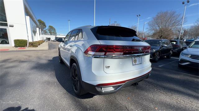 new 2025 Volkswagen Atlas Cross Sport car, priced at $41,642