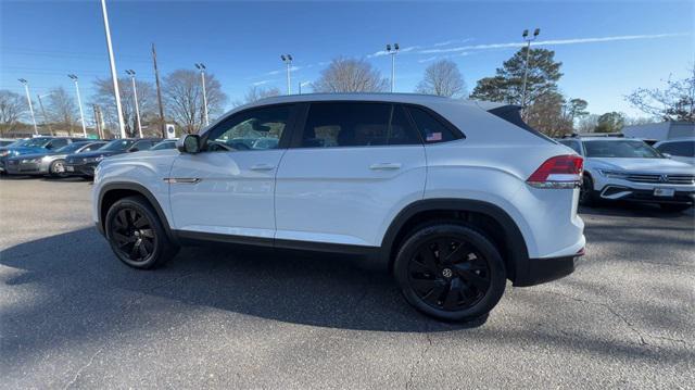 new 2025 Volkswagen Atlas Cross Sport car, priced at $41,642