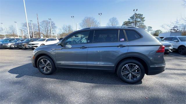 new 2024 Volkswagen Tiguan car, priced at $27,878