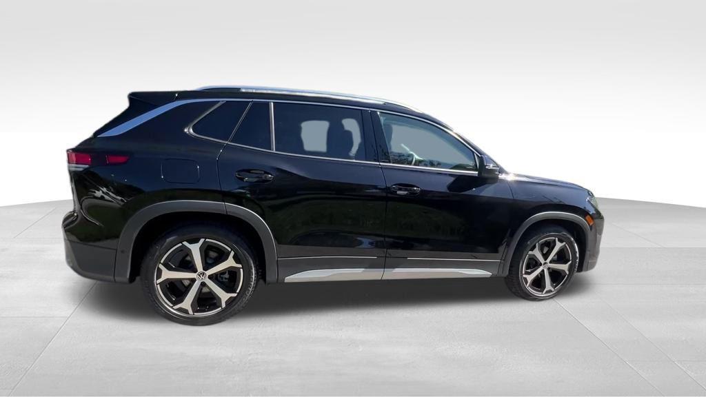 new 2025 Volkswagen Tiguan car, priced at $32,599