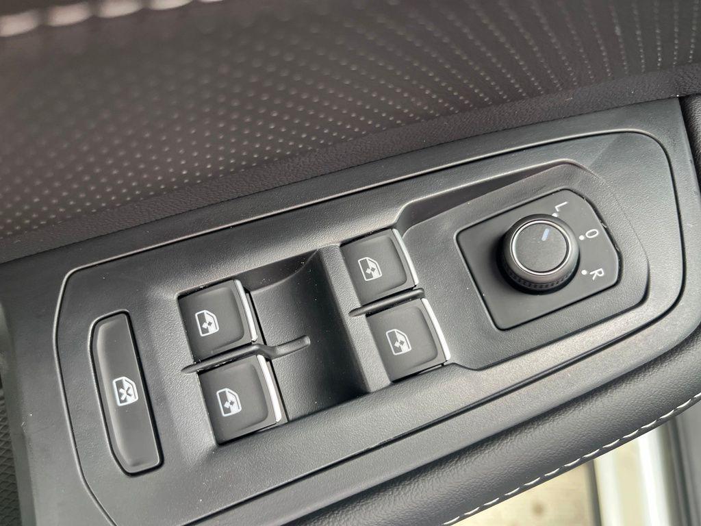 new 2026 Volkswagen Atlas car, priced at $41,365