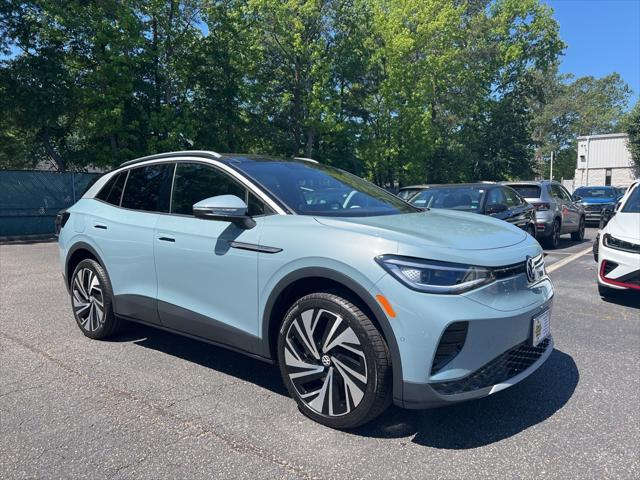 new 2025 Volkswagen ID.4 car, priced at $52,443