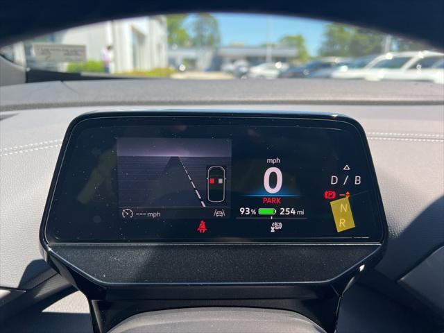 new 2025 Volkswagen ID.4 car, priced at $52,443