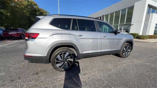 new 2024 Volkswagen Atlas car, priced at $39,174