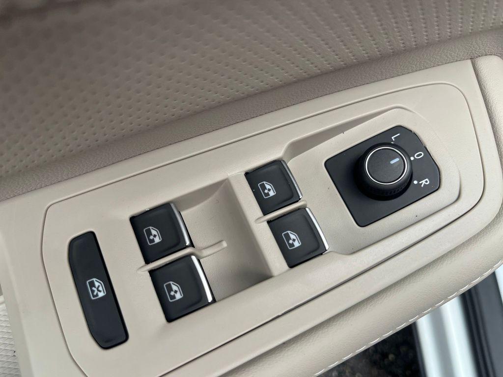 new 2026 Volkswagen Atlas car, priced at $47,455