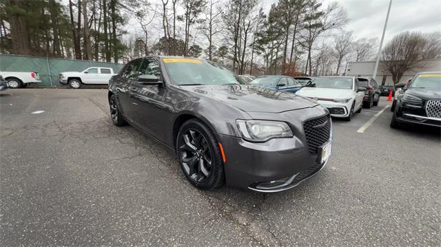 used 2022 Chrysler 300 car, priced at $25,800