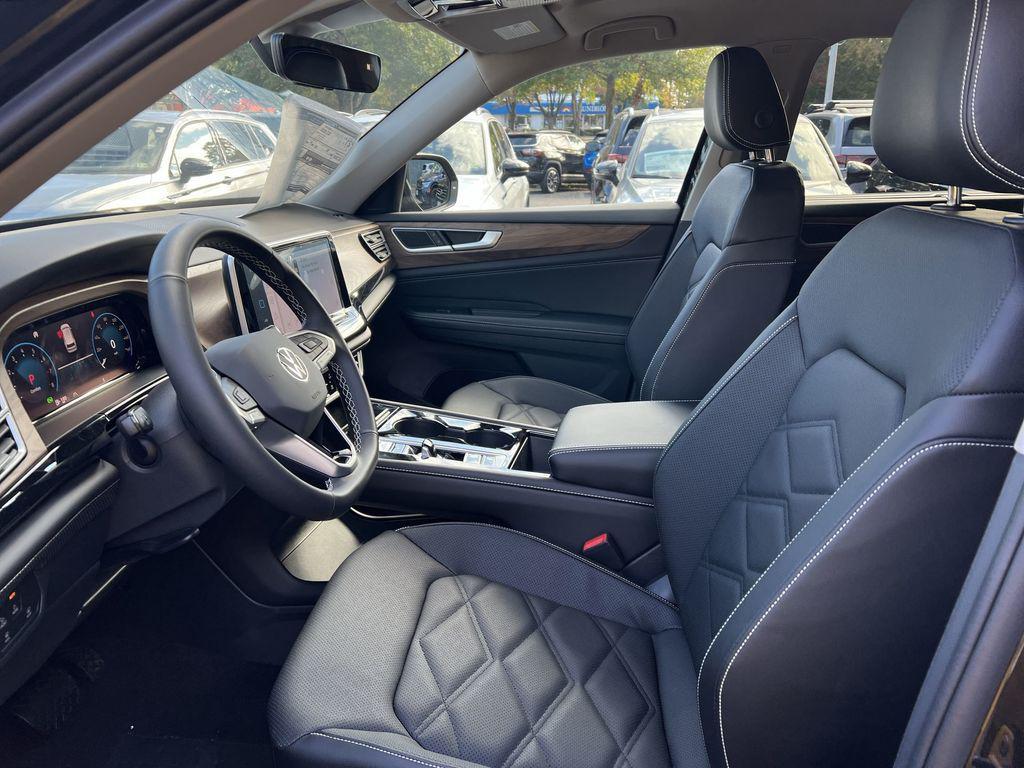 new 2025 Volkswagen Atlas car, priced at $42,971