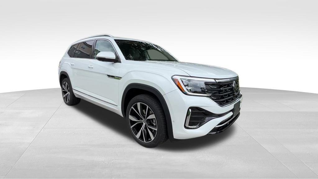 new 2025 Volkswagen Atlas car, priced at $49,310