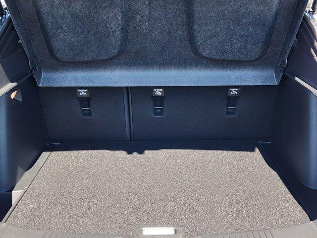 new 2025 Buick Envista car, priced at $32,435