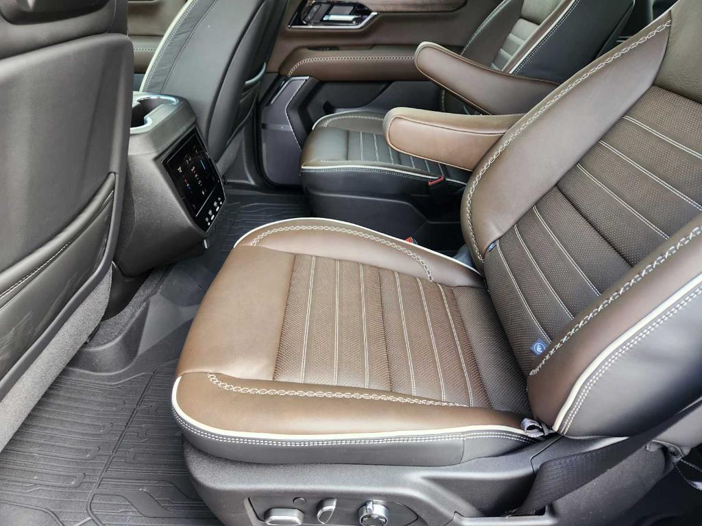new 2025 GMC Yukon car, priced at $118,475