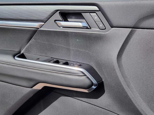 new 2025 GMC Acadia car, priced at $42,499