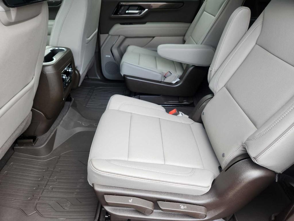 new 2025 GMC Yukon XL car, priced at $87,725