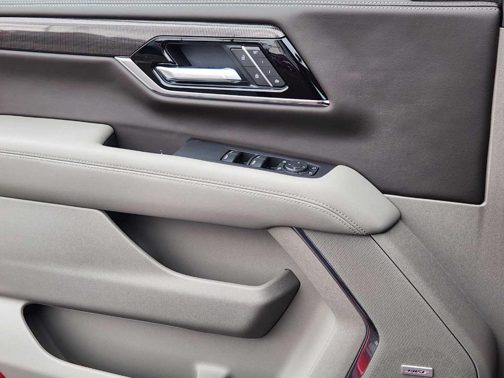 new 2025 GMC Yukon XL car, priced at $87,725