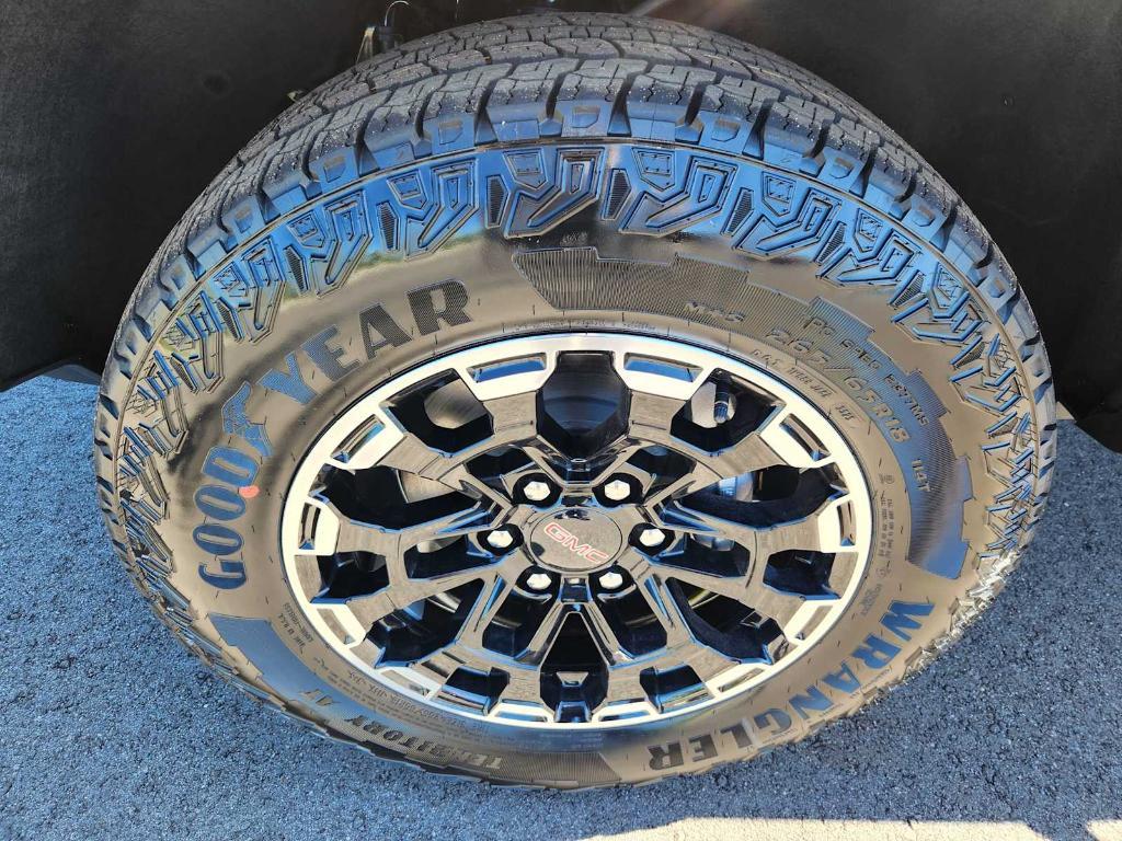 new 2026 GMC Canyon car, priced at $48,255