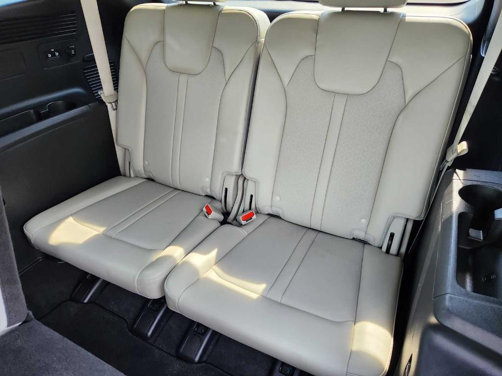 used 2023 Kia Sorento car, priced at $24,772