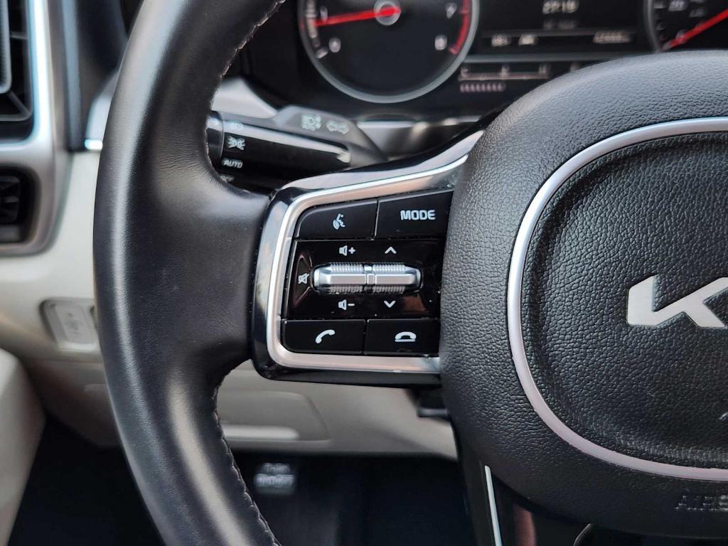 used 2023 Kia Sorento car, priced at $24,772