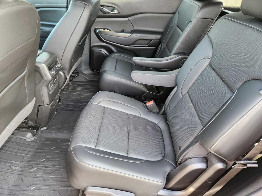 used 2023 GMC Acadia car, priced at $33,337