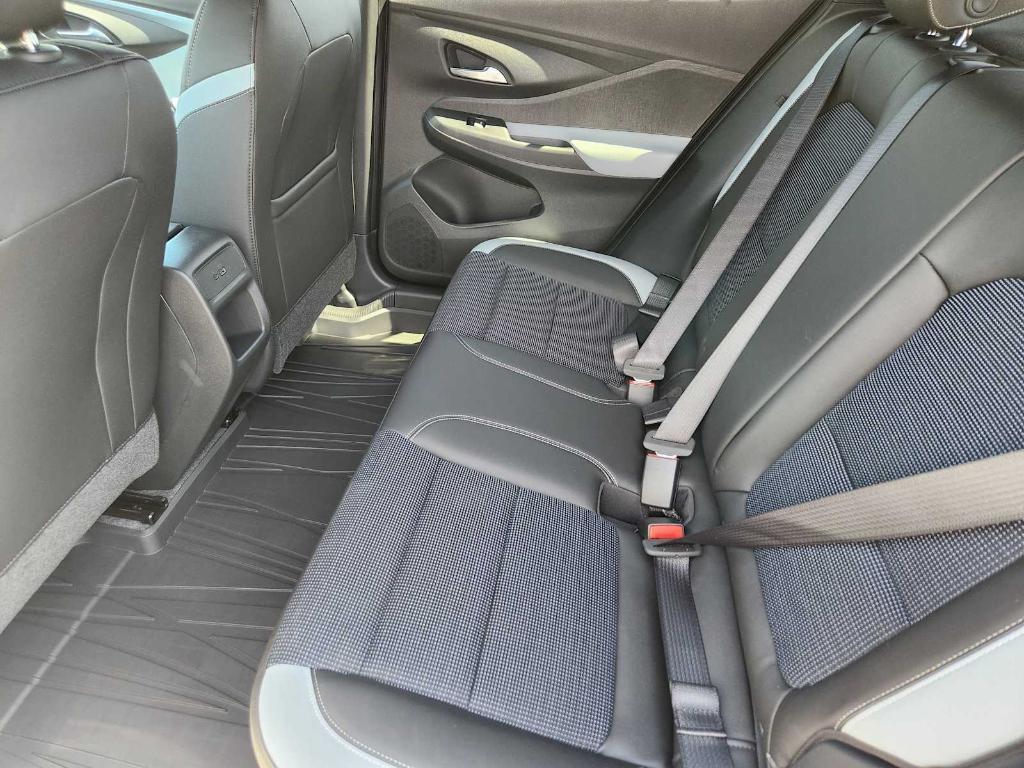 new 2025 Buick Envista car, priced at $26,934