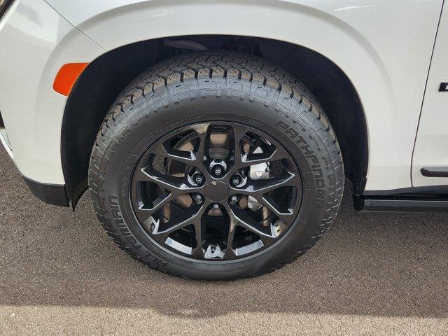 used 2023 GMC Yukon XL car, priced at $64,787