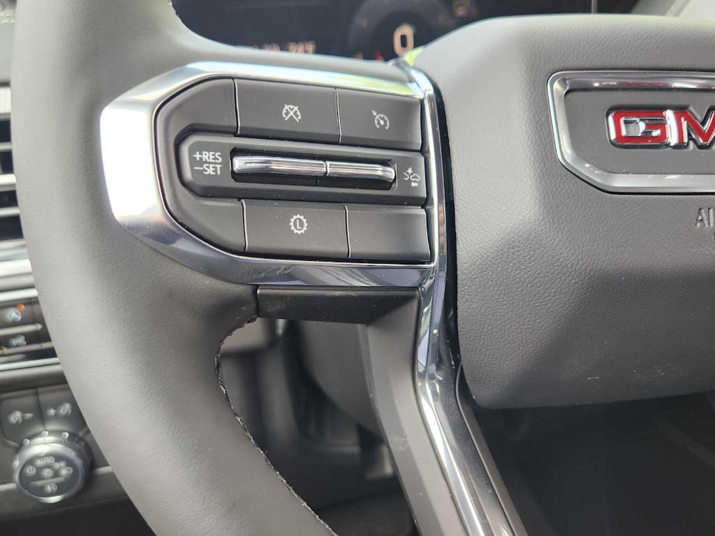 new 2025 GMC Yukon car, priced at $74,384