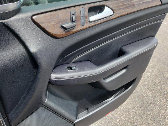 used 2014 Mercedes-Benz M-Class car, priced at $11,997
