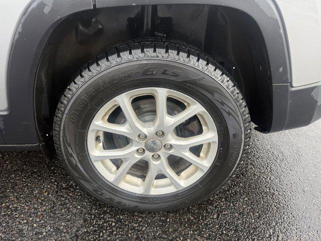 used 2017 Jeep Cherokee car, priced at $12,497