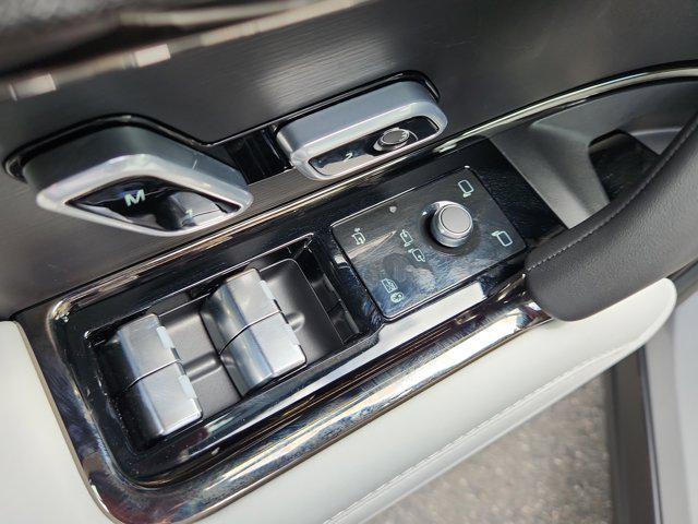 new 2025 Land Rover Range Rover Sport car, priced at $92,660