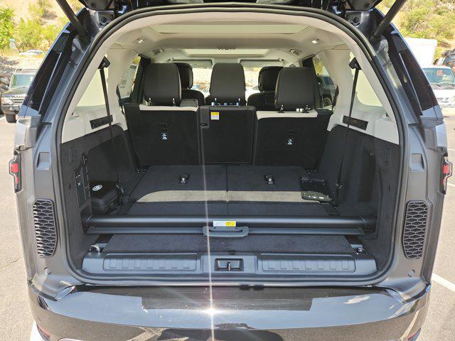new 2025 Land Rover Discovery car, priced at $78,688