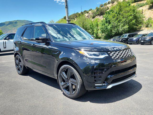 new 2025 Land Rover Discovery car, priced at $89,278