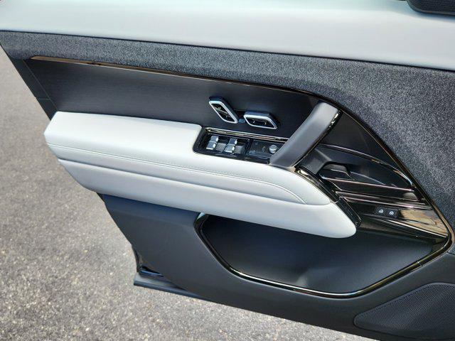 new 2025 Land Rover Range Rover Sport car, priced at $92,215