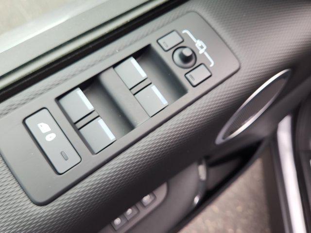 new 2025 Land Rover Discovery car, priced at $71,128