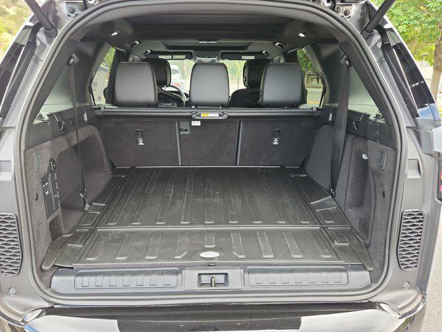 new 2025 Land Rover Discovery car, priced at $71,128