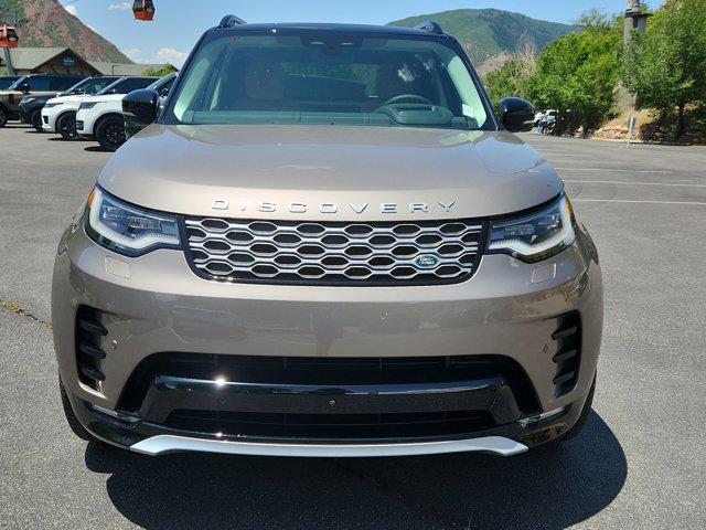 new 2025 Land Rover Discovery car, priced at $89,128