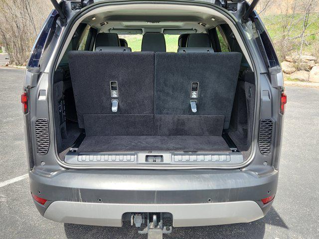used 2024 Land Rover Discovery car, priced at $46,497