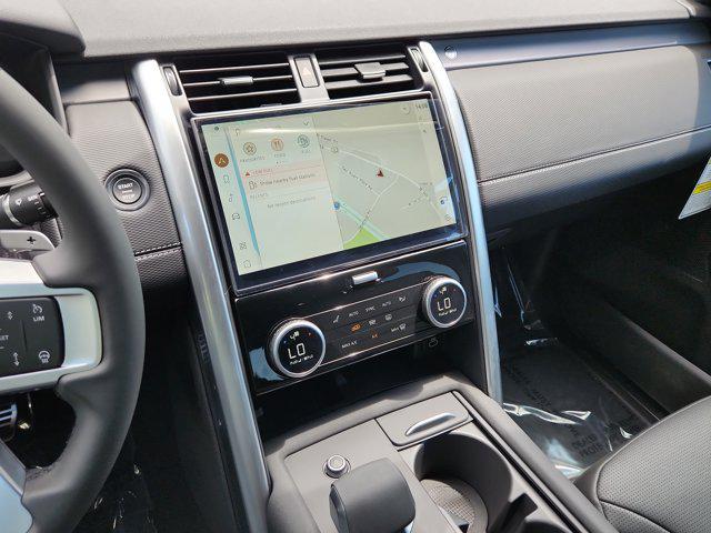 new 2025 Land Rover Discovery car, priced at $77,728