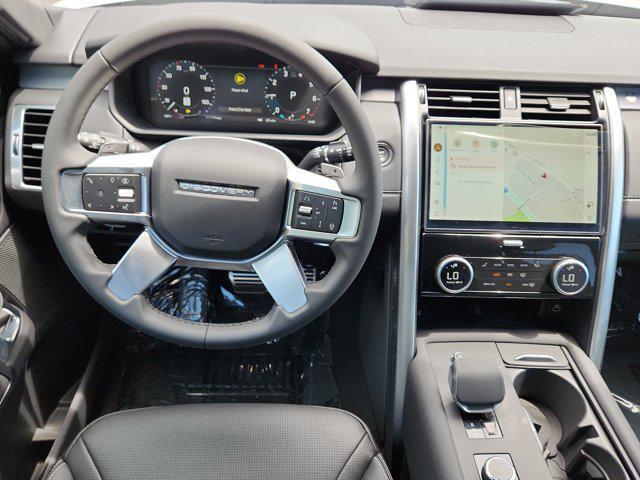 new 2025 Land Rover Discovery car, priced at $77,728