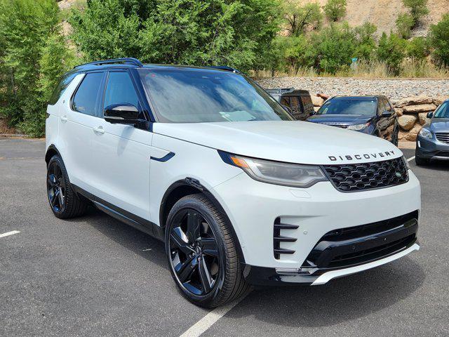 new 2025 Land Rover Discovery car, priced at $77,728