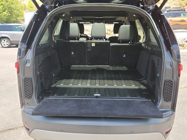 used 2023 Land Rover Discovery car, priced at $37,098