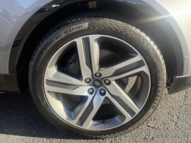 used 2022 Land Rover Discovery car, priced at $33,595