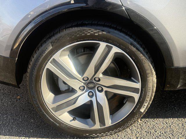 used 2022 Land Rover Discovery car, priced at $33,595