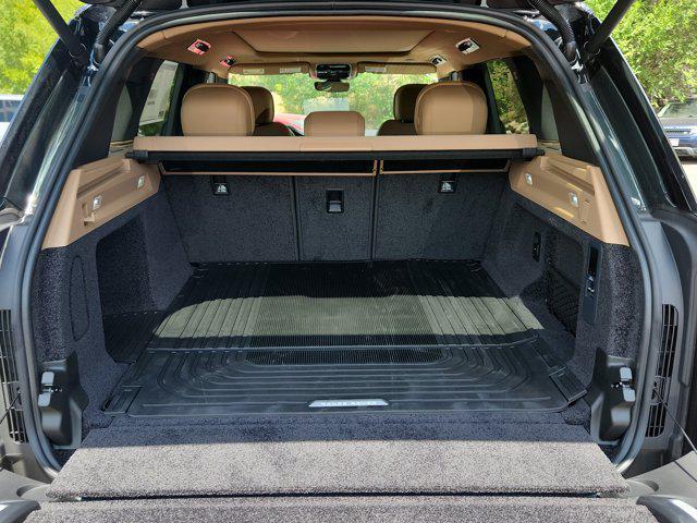 new 2025 Land Rover Range Rover car, priced at $131,435