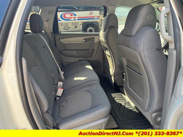 used 2013 Chevrolet Traverse car, priced at $8,799