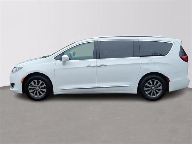 used 2019 Chrysler Pacifica car, priced at $23,624