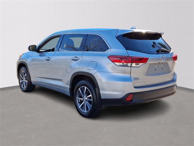 used 2018 Toyota Highlander car, priced at $23,836