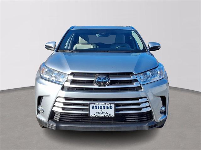 used 2018 Toyota Highlander car, priced at $23,836