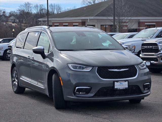 new 2025 Chrysler Pacifica car, priced at $54,475