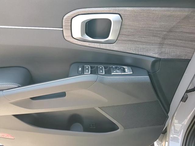 used 2022 Kia Sorento car, priced at $26,895