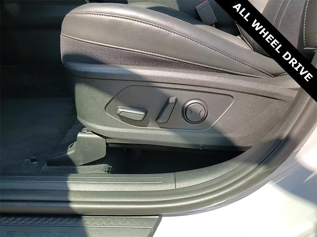 used 2022 Kia Sorento car, priced at $26,901