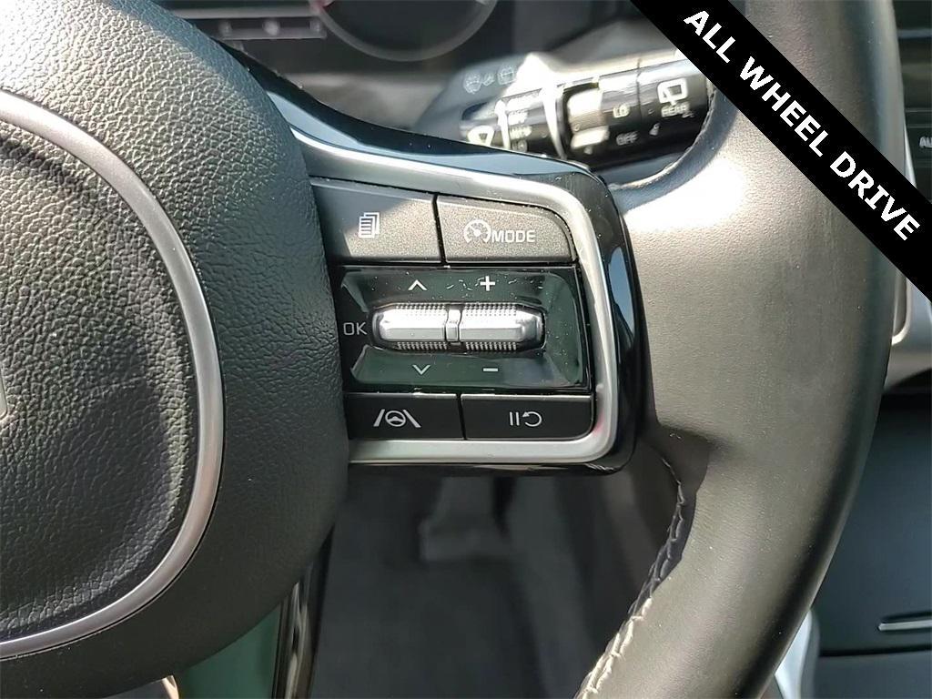 used 2022 Kia Sorento car, priced at $26,901